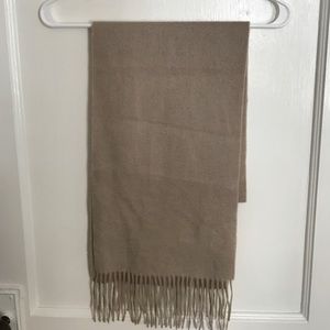 Beige 100% cashmere scarf
